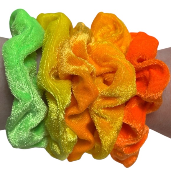 Forever 21 5-Piece Set of Neon Scrunchies Hair Ties Orange Yellow Green NWOT - Picture 7 of 7